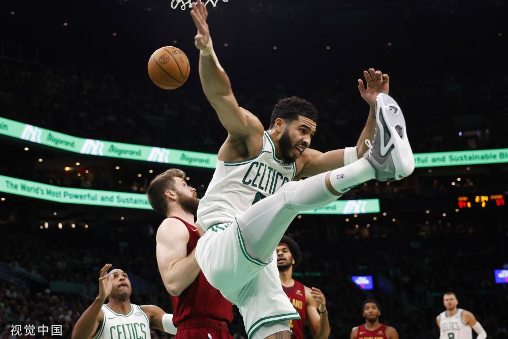 教练组在其 教练组在其