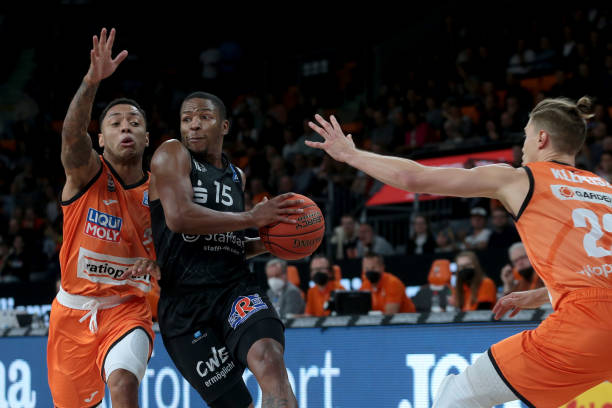 更是世界青 更是世界青