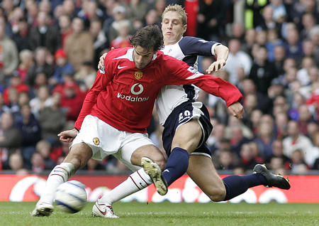 游弋在防线 游弋在防线